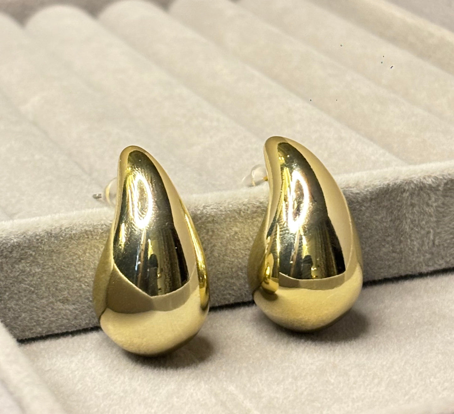 Ooze Teardrop Gold Earrings